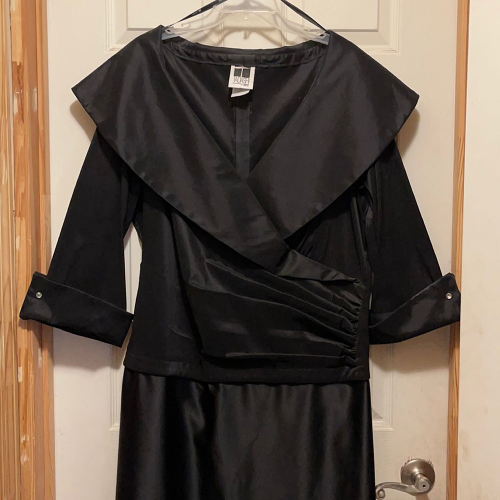 Tadashi too Gown